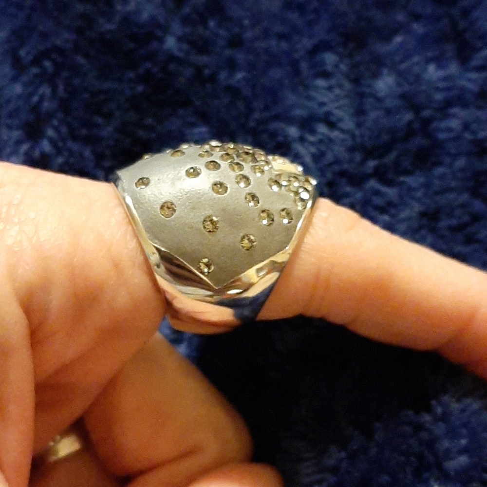 Big Bold Statement Gray White Crystal Ring - image 6